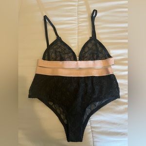 Lingerine set
